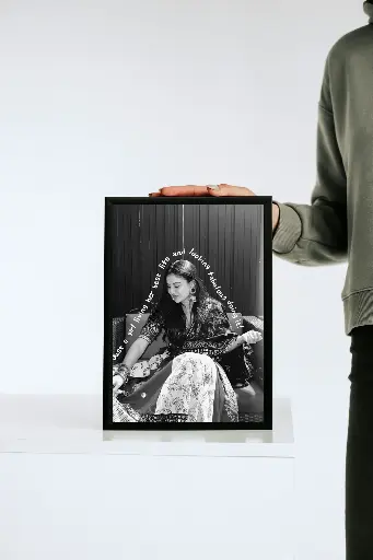 Captured & Quoted Photo Frame